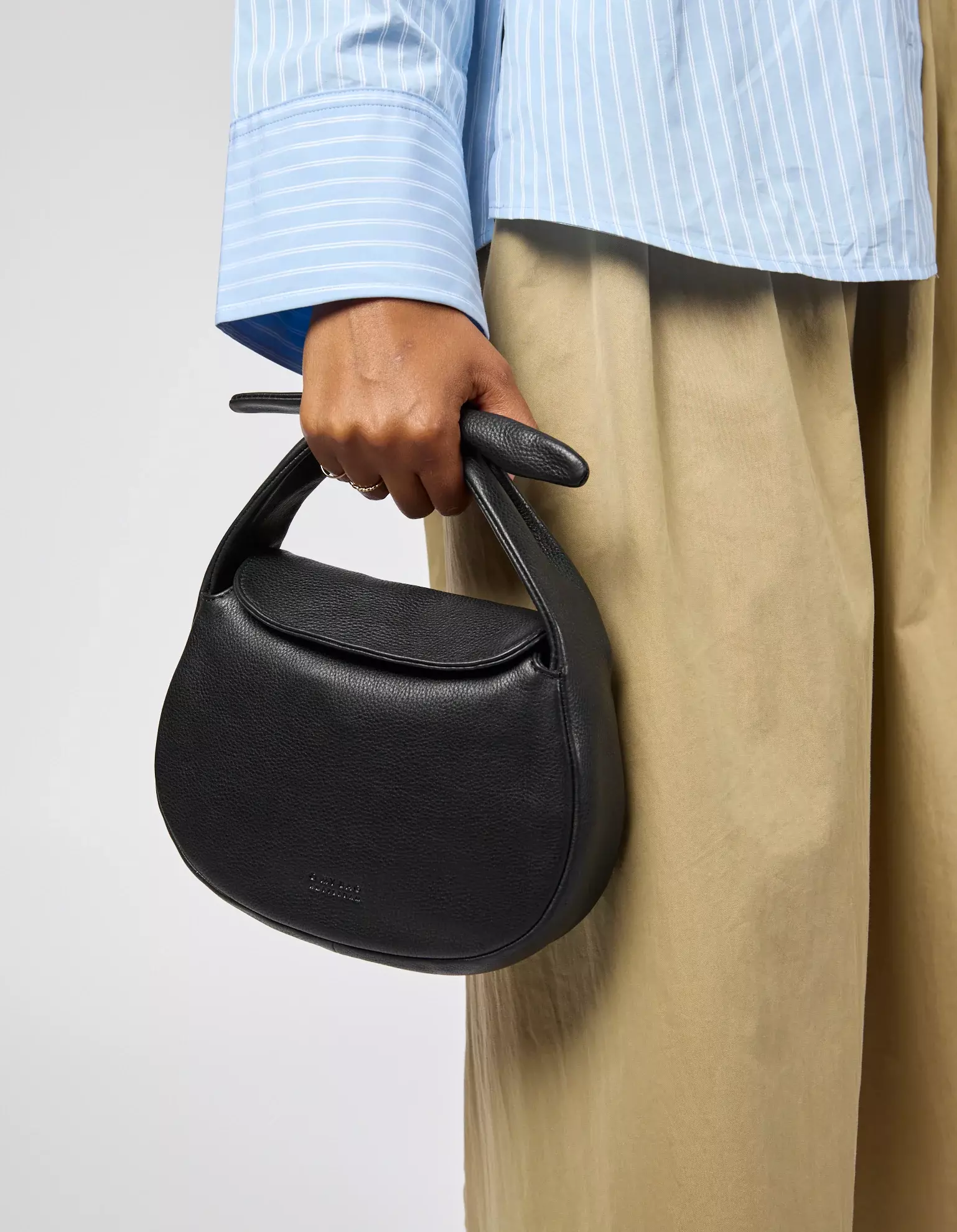 O MY BAG Coco Crossaint Black Soft Grain Leather Bag Handtasche Leder schwarz